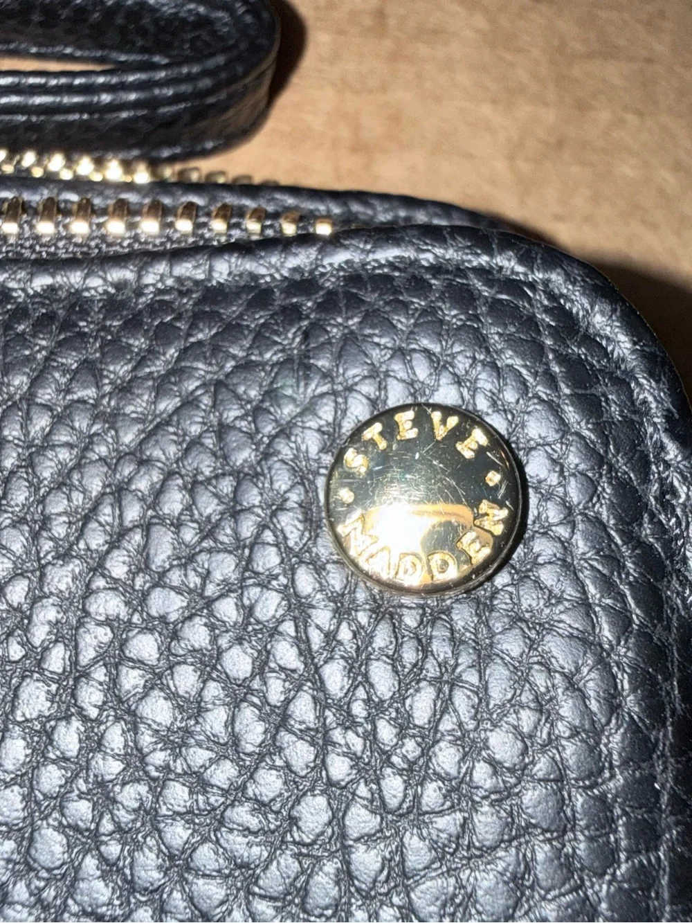 Steve Madden Black Pebbled Leather Zip Wristlet Wallet